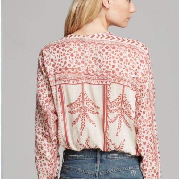 Free People Yo Yo Geo Lace Up Peasant Top size M - Picture 3 of 7